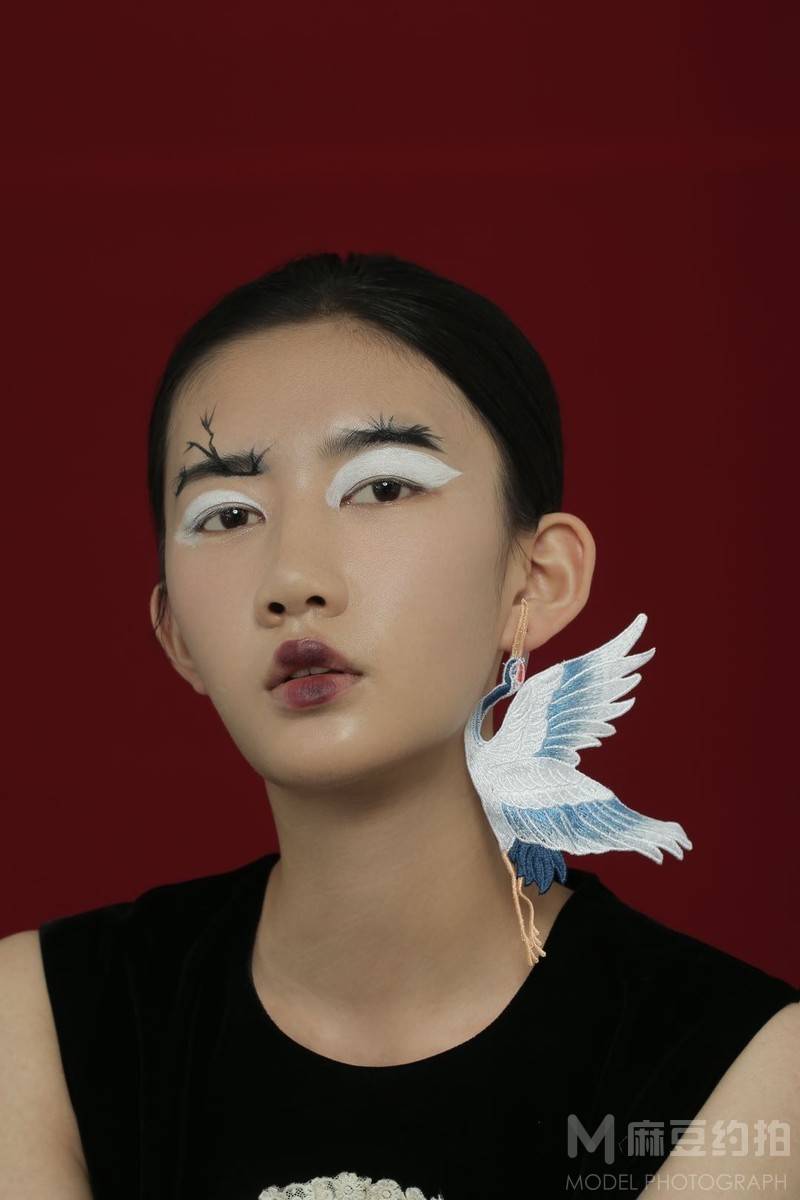 妆容模特