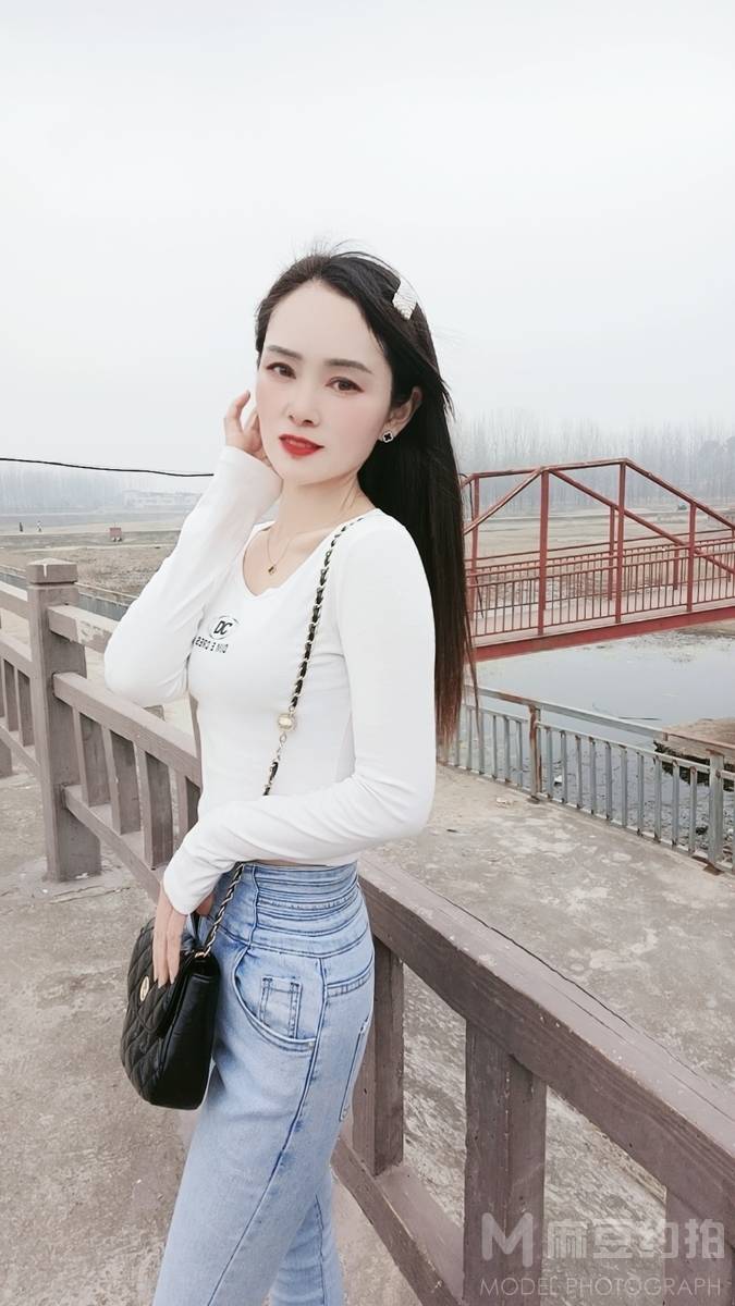 清新模特