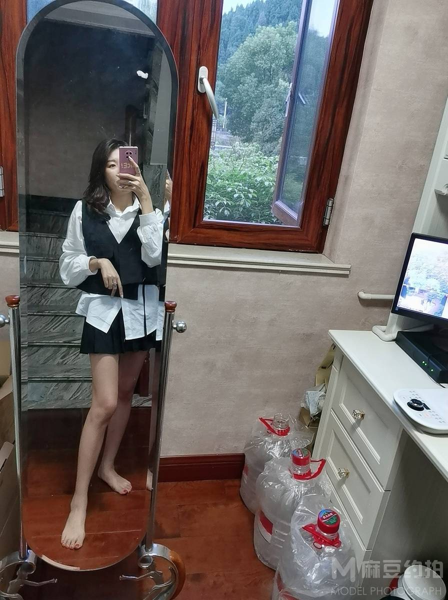 胶片模特