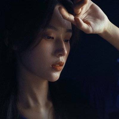 情绪模特