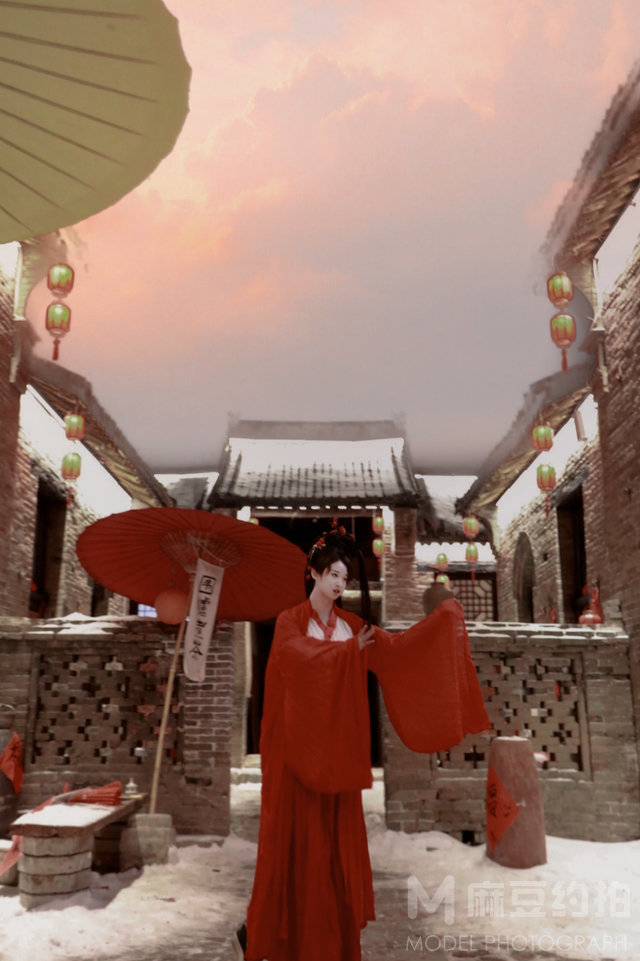 汉服模特