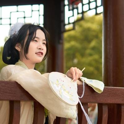 汉服模特