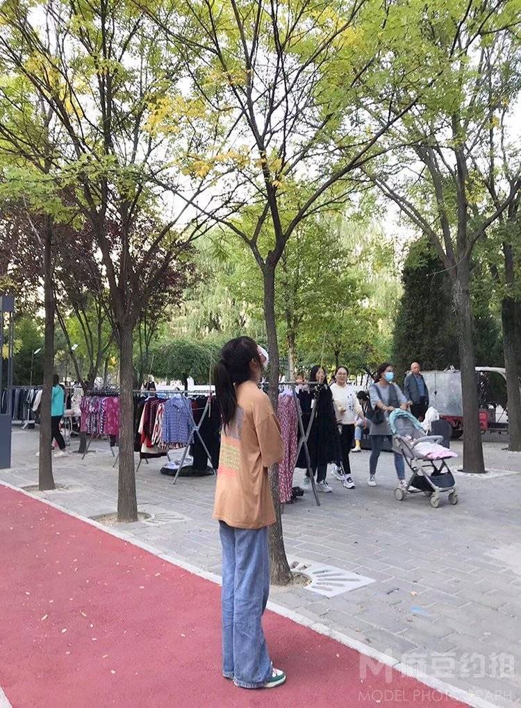 校园模特