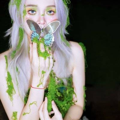 情绪模特