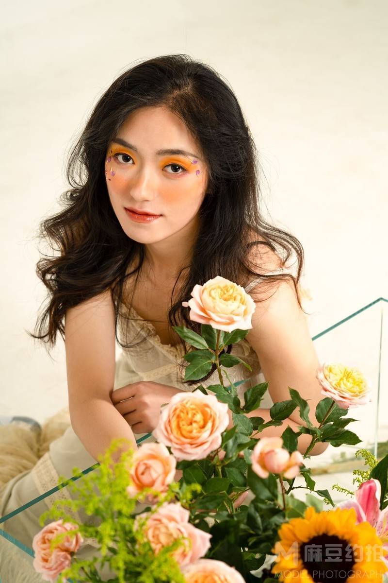 妆容模特