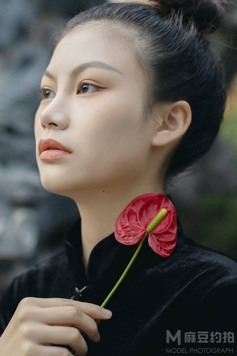 情绪模特