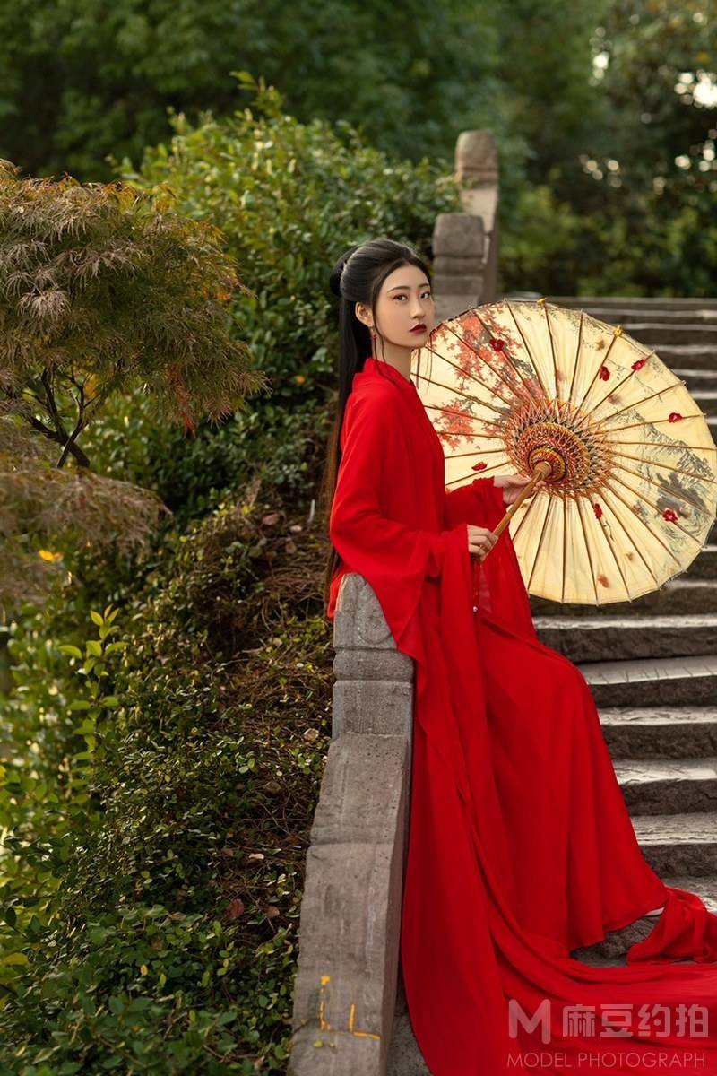 汉服模特