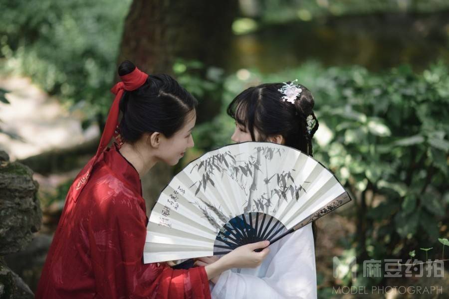 汉服模特