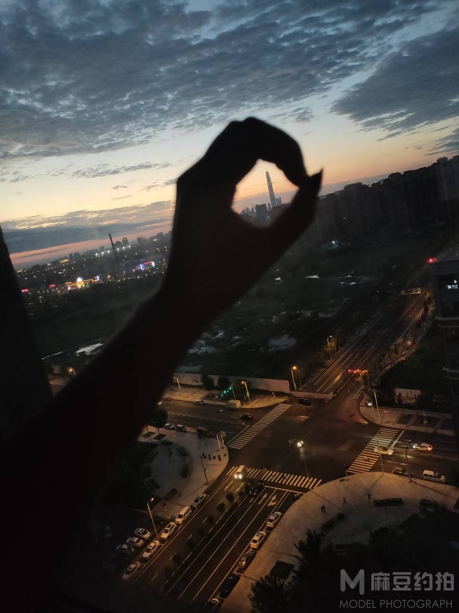 夜景模特