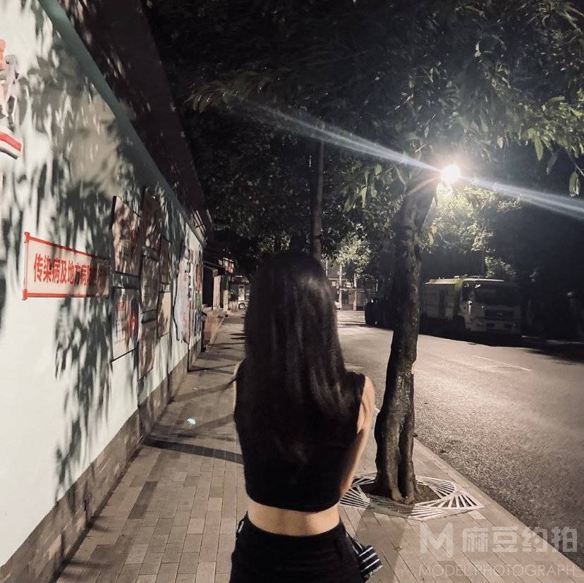 夜景模特