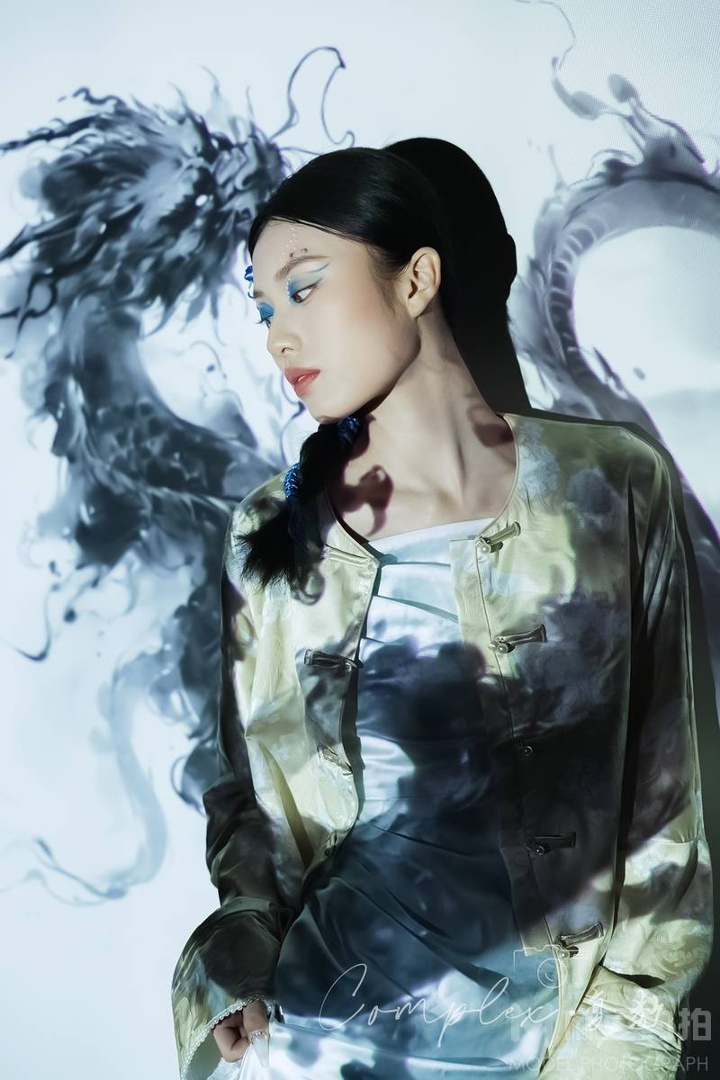 妆容模特
