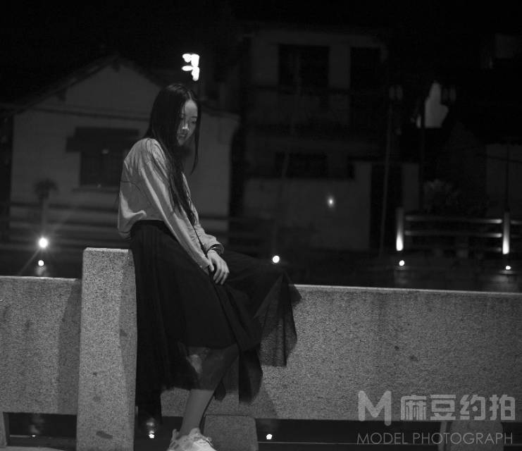 黑白模特
