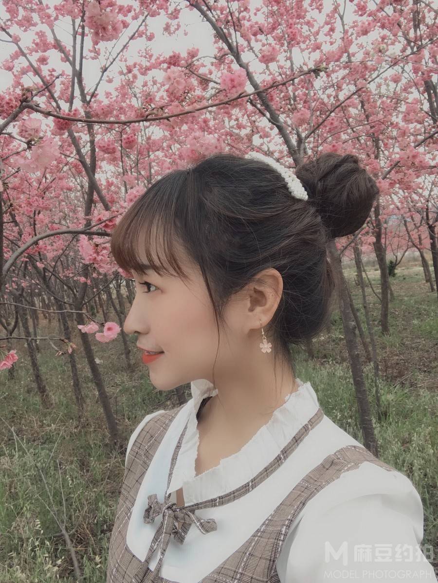 校园模特