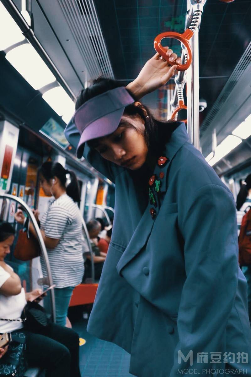 情绪模特