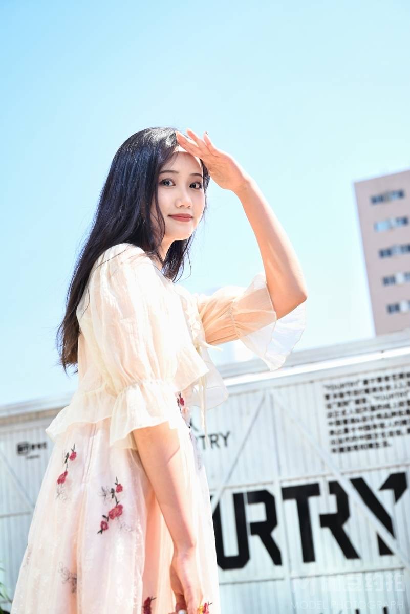 清新模特