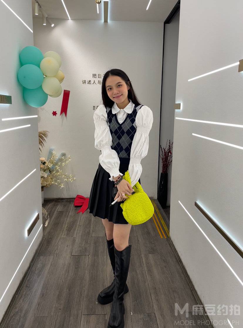 校园模特