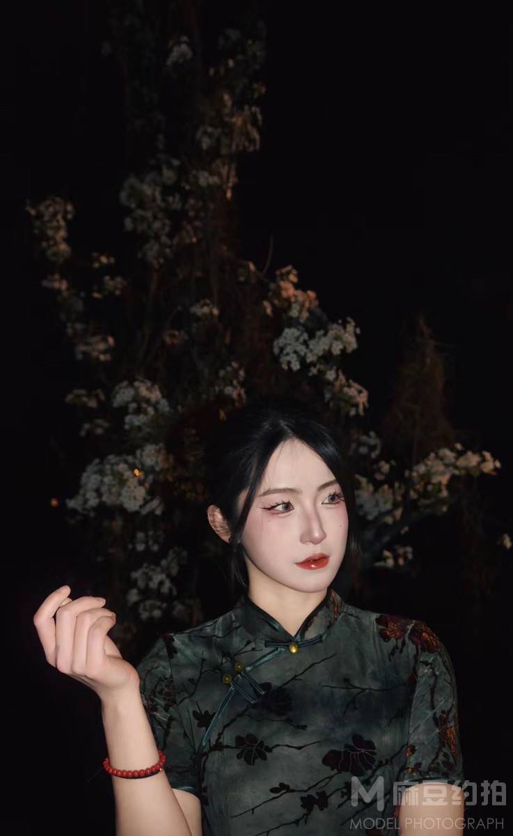 旗袍模特