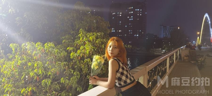 夜景模特