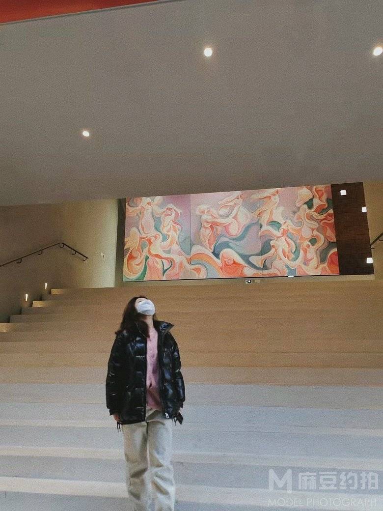 校园模特