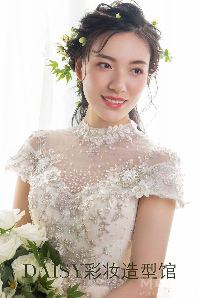 妆容模特