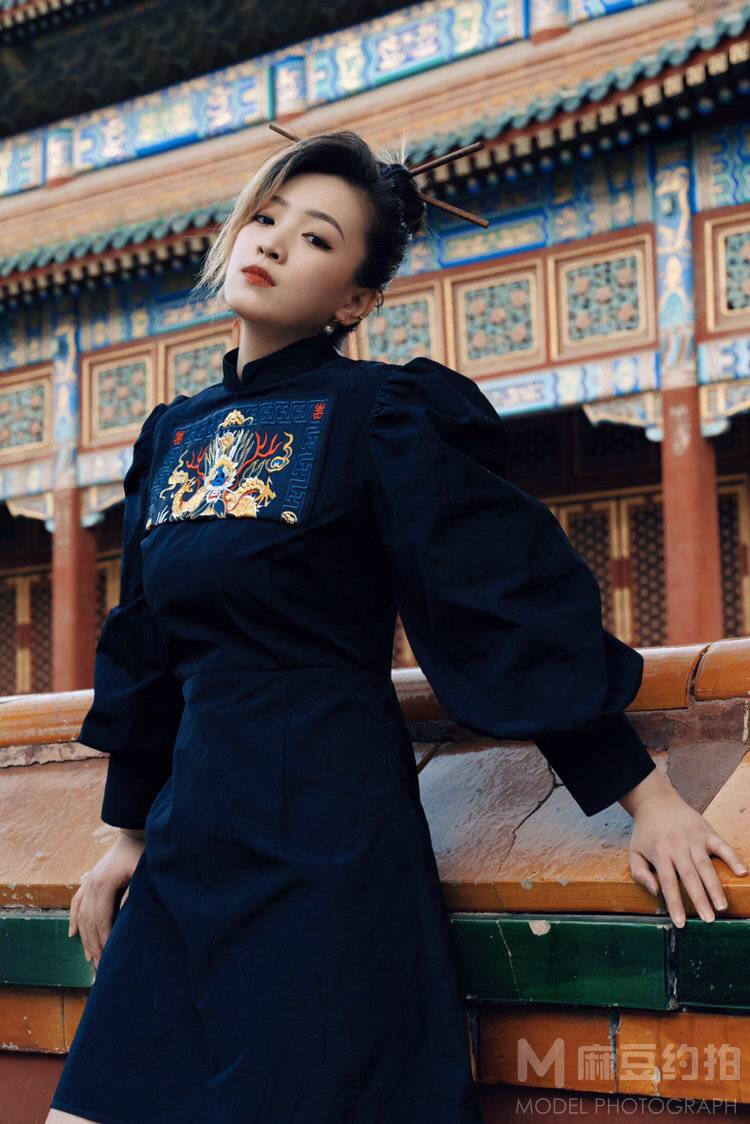 胶片模特