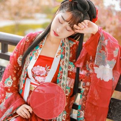 汉服模特