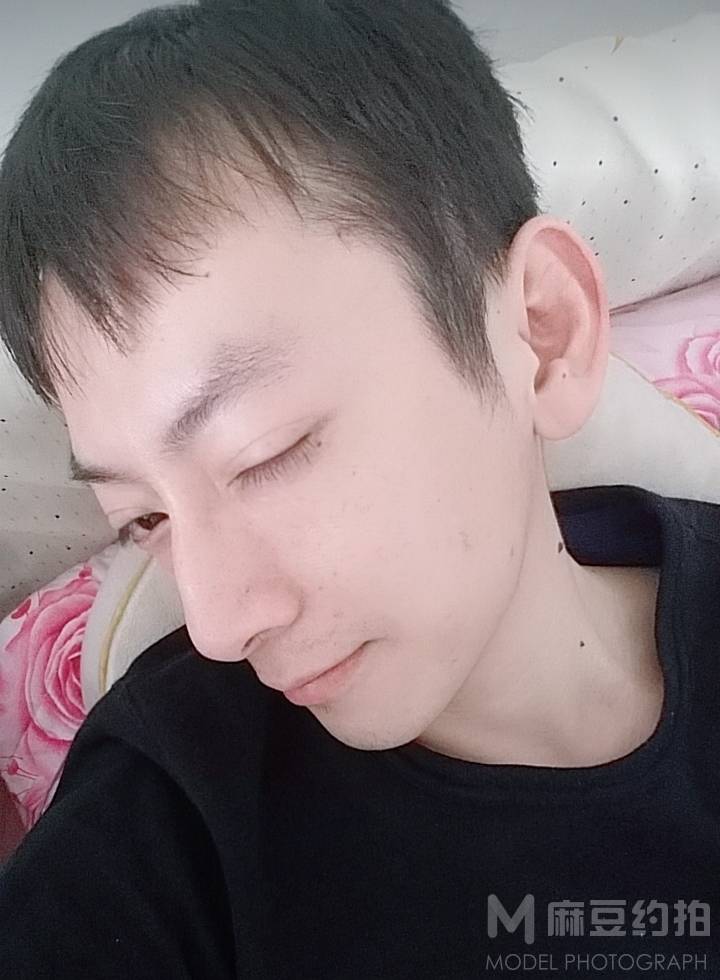 纪实模特