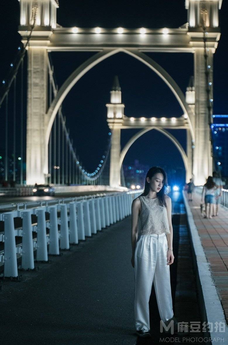 夜景模特