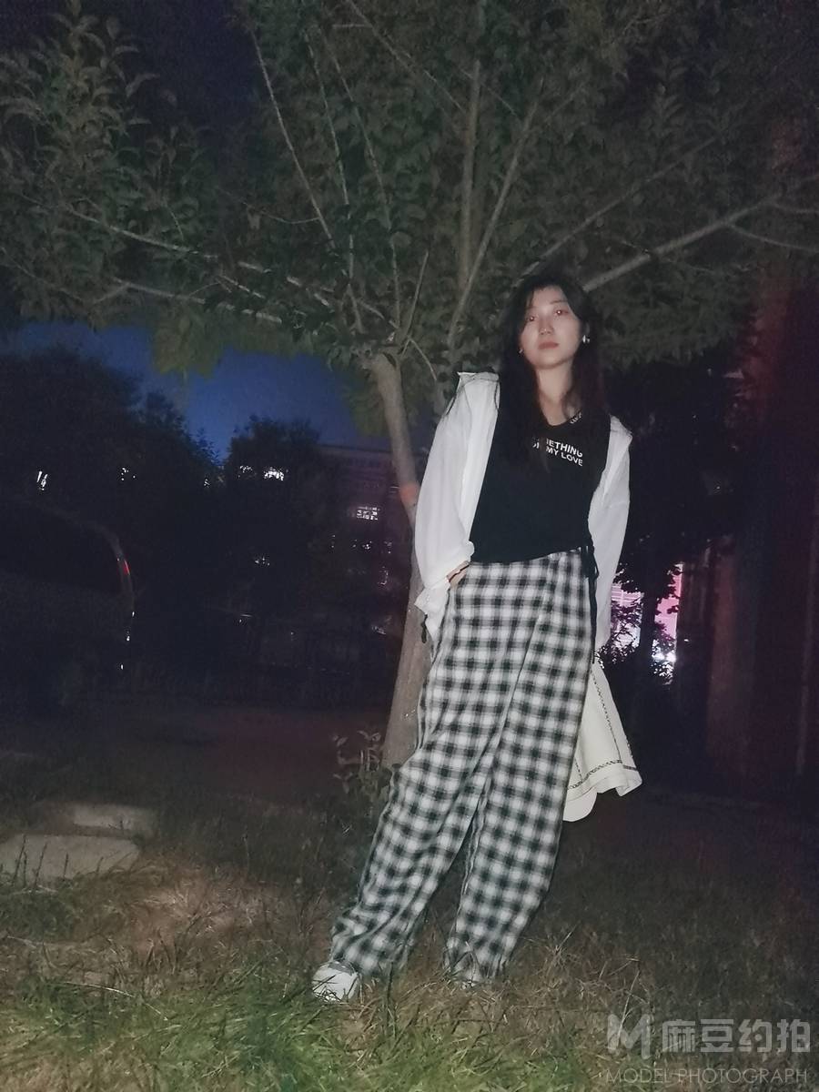 夜景模特