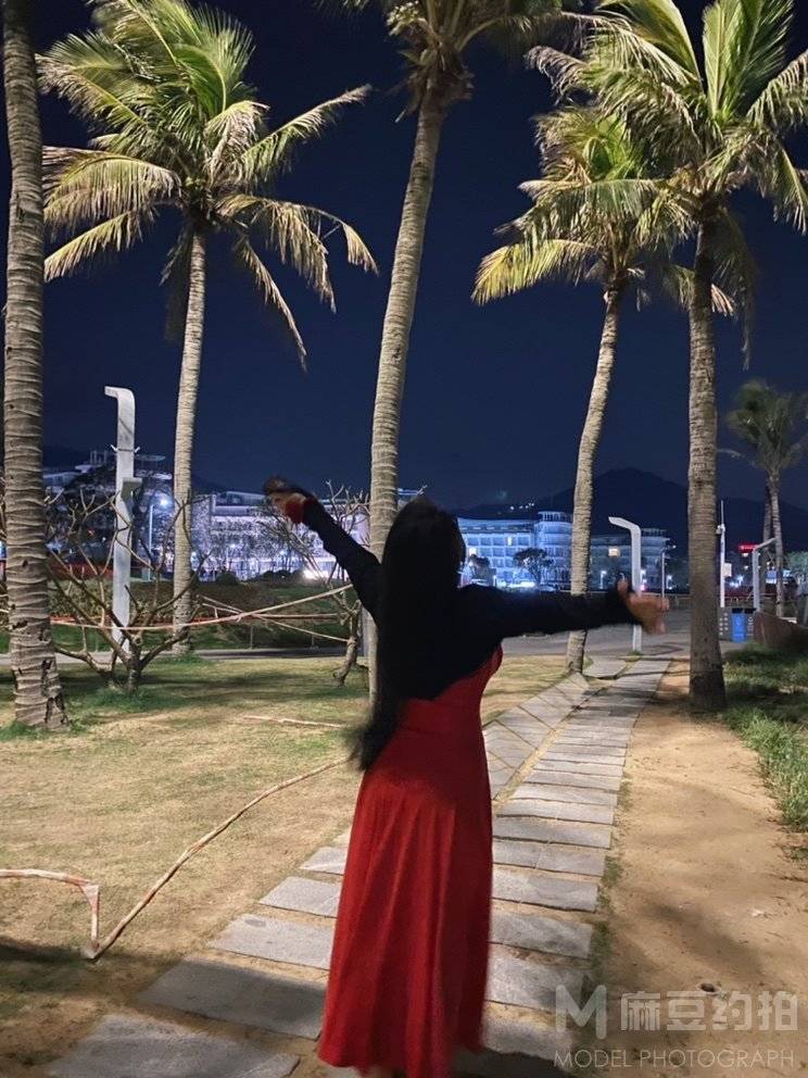夜景模特