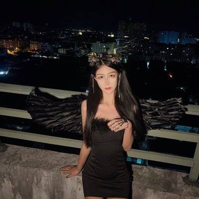 黑白模特
