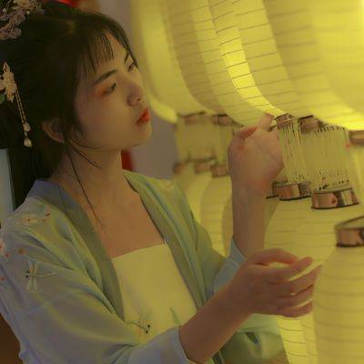 汉服模特