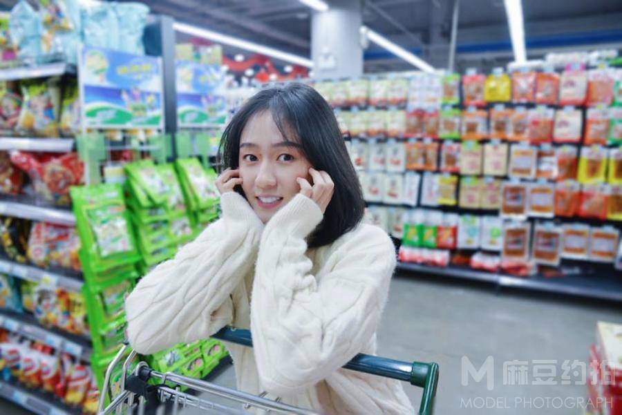 情绪模特