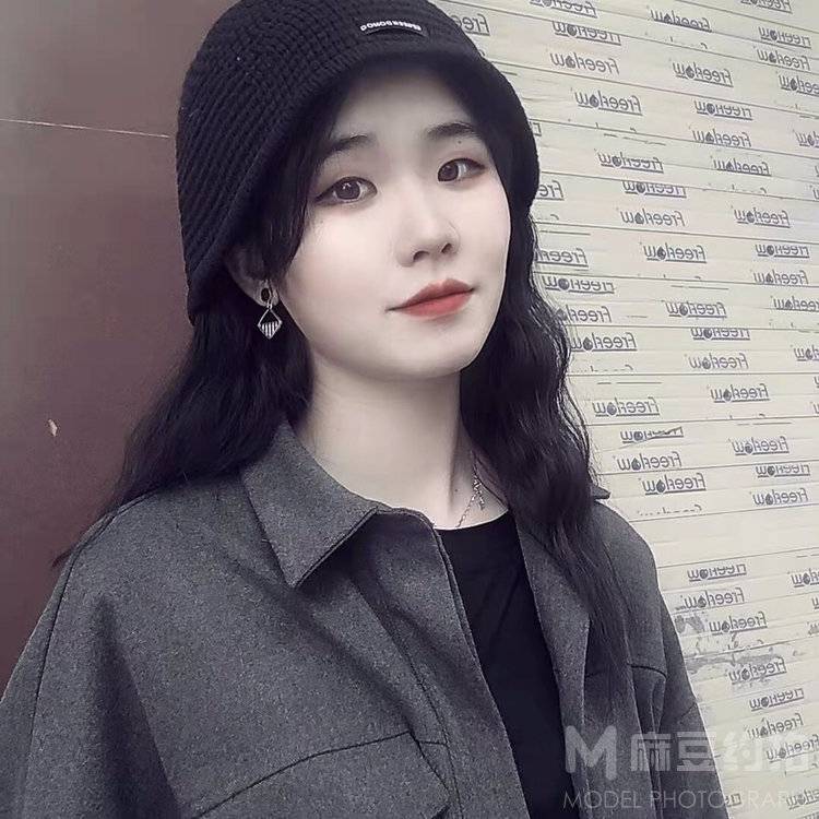 胶片模特