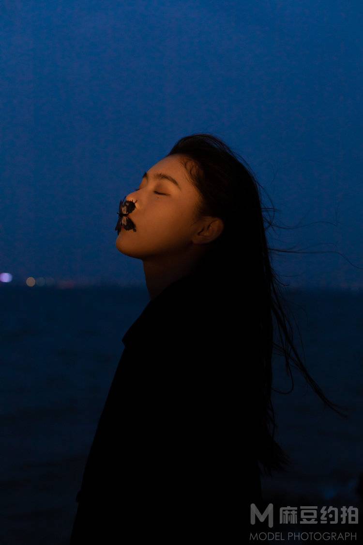 夜景模特