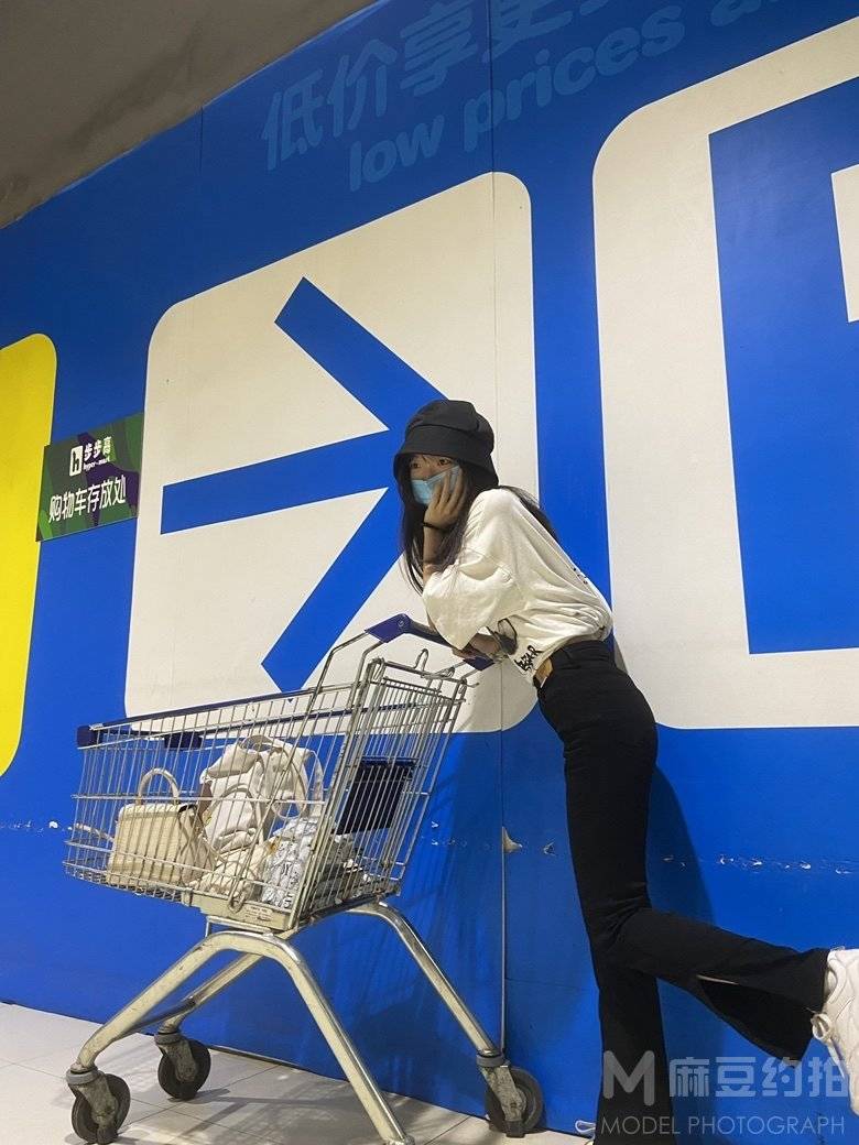 校园模特