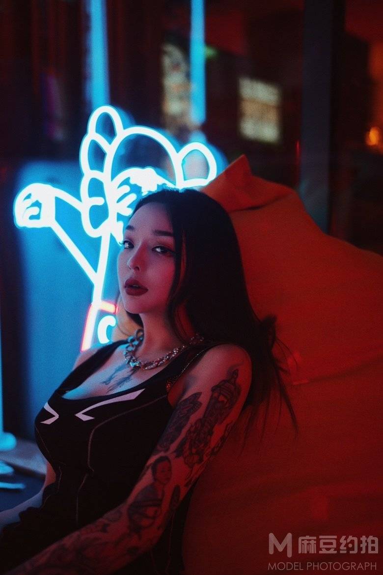 夜景模特