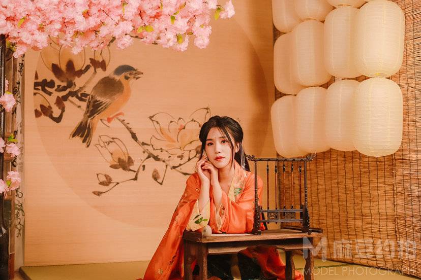汉服模特