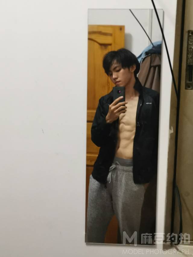 纪实模特