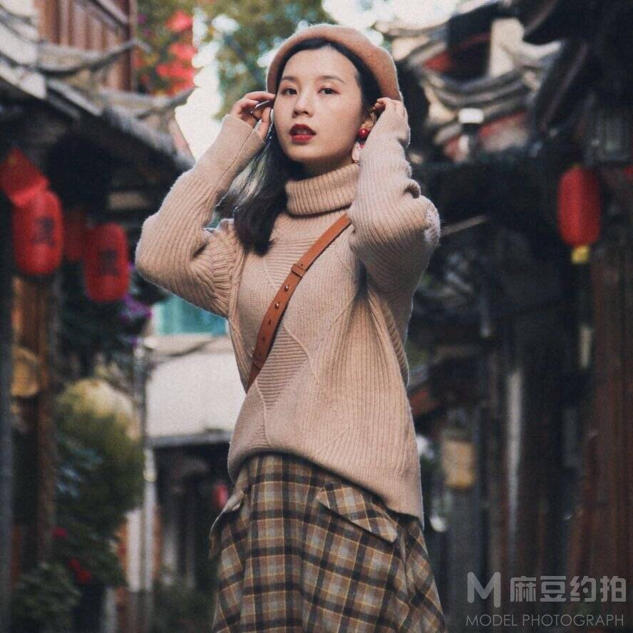 情绪模特