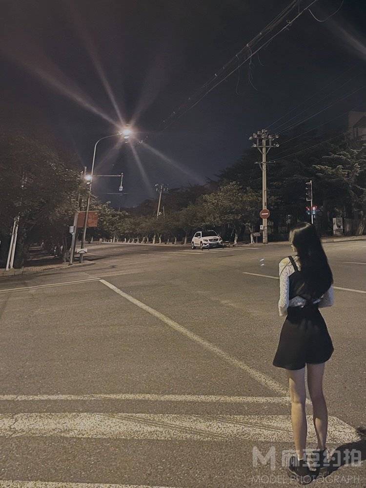 夜景模特
