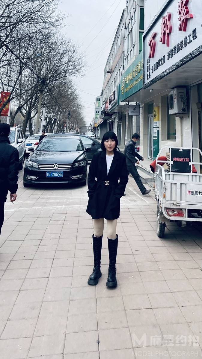 校园模特