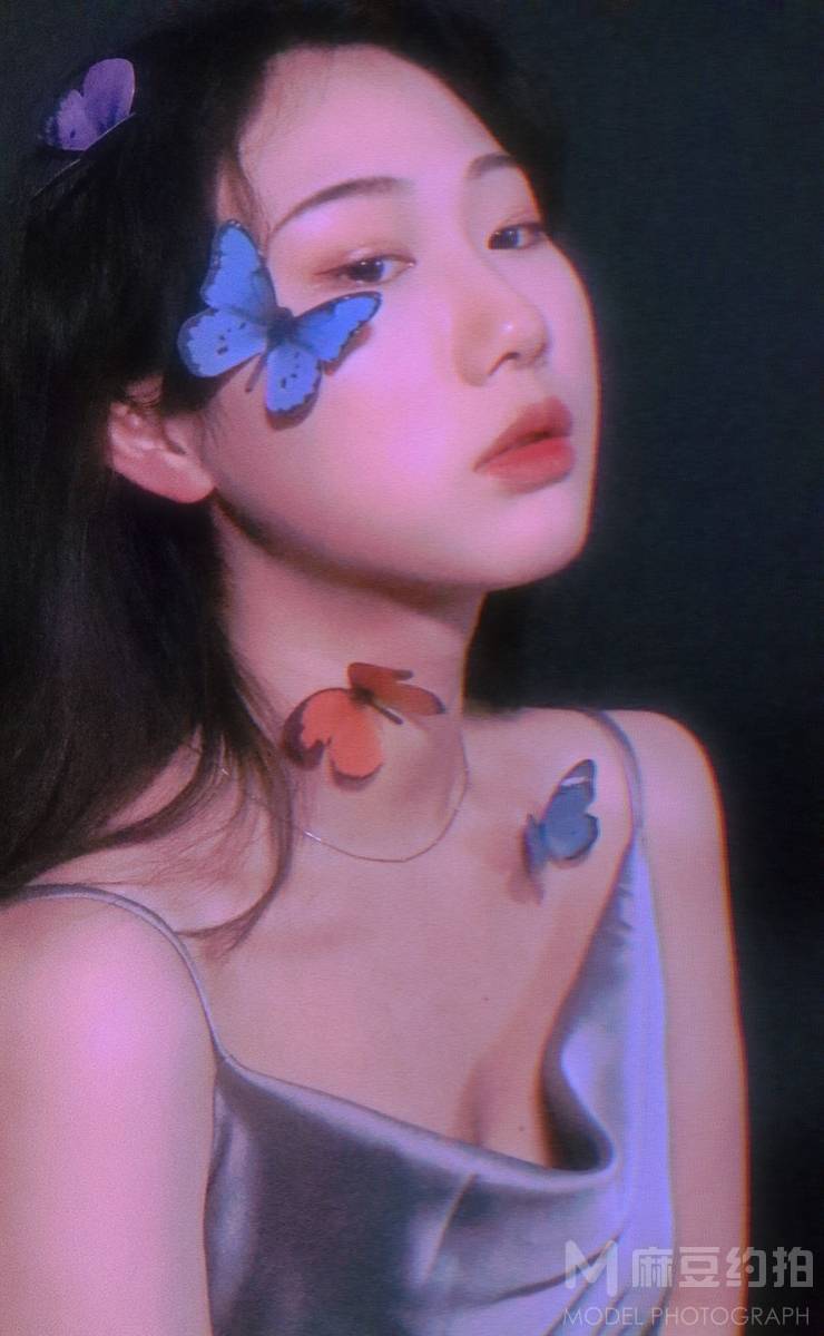 情绪模特