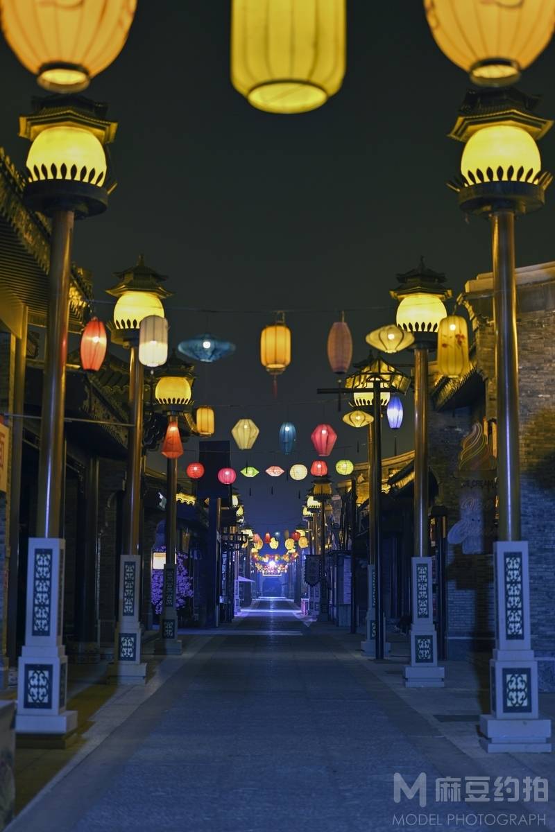 夜景模特