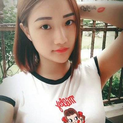 黑白模特