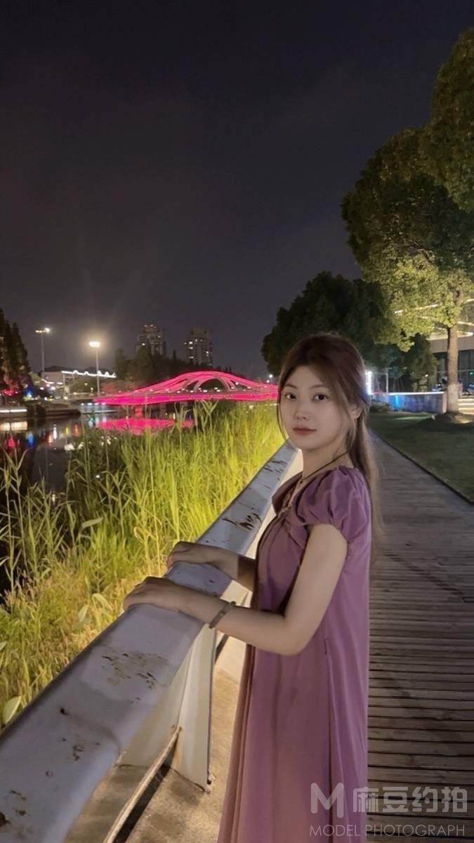纪实模特