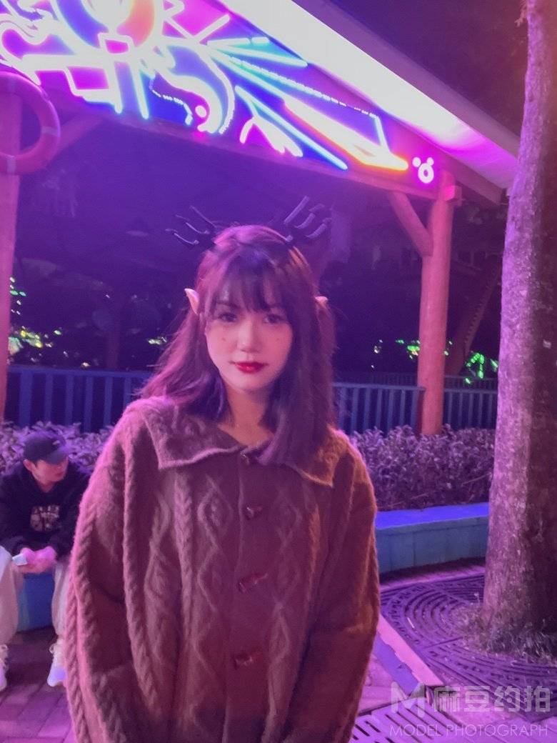 清新模特