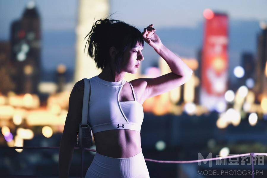 夜景模特
