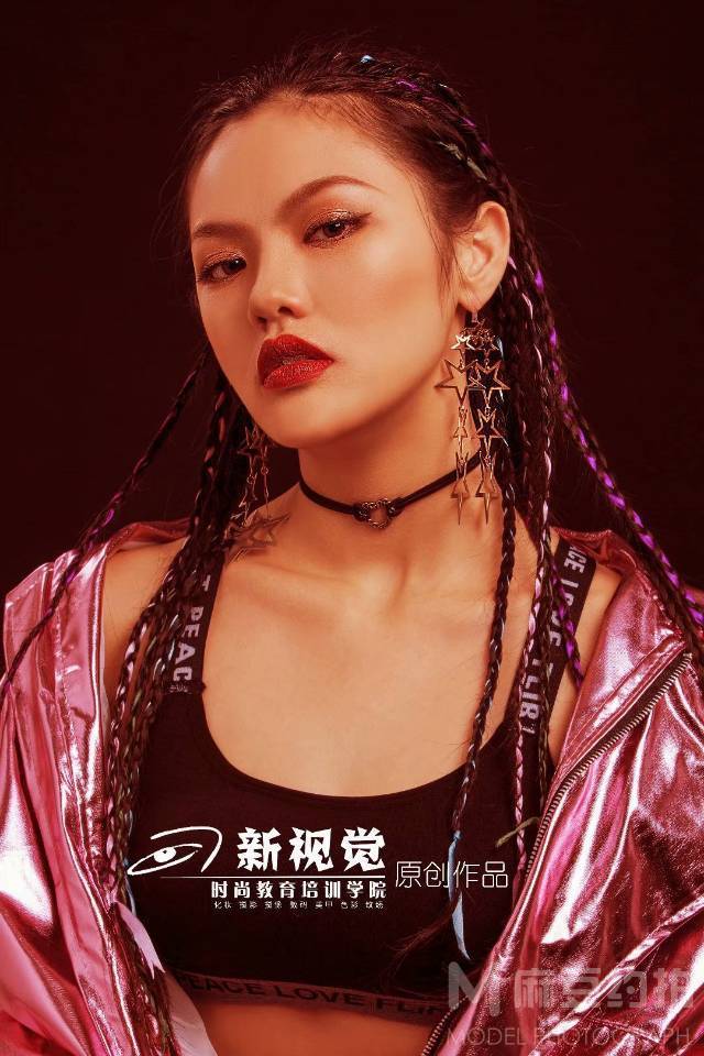 妆容模特