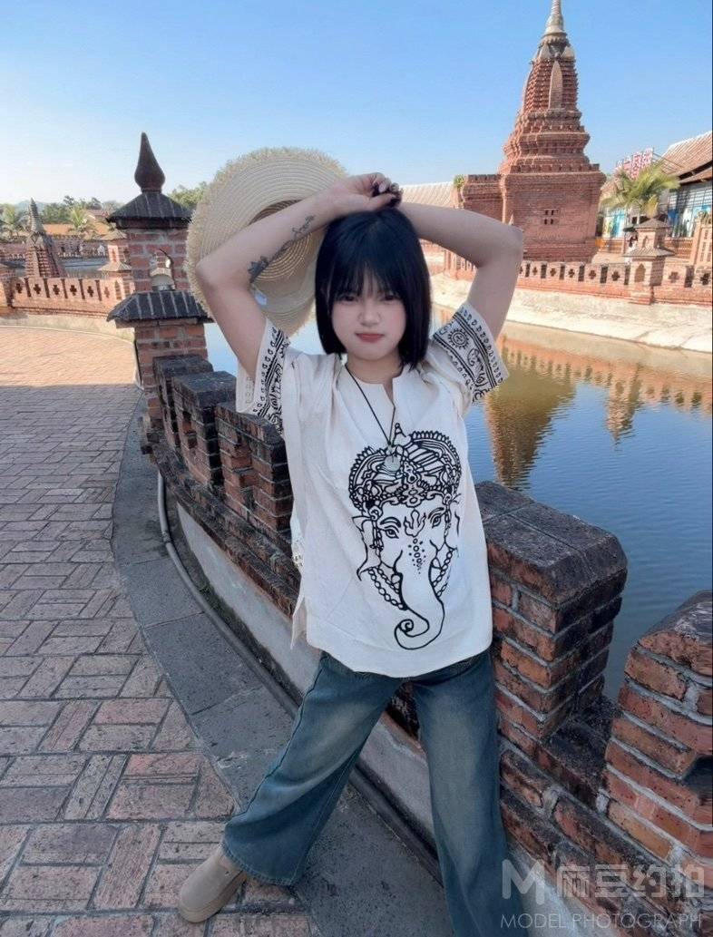 校园模特